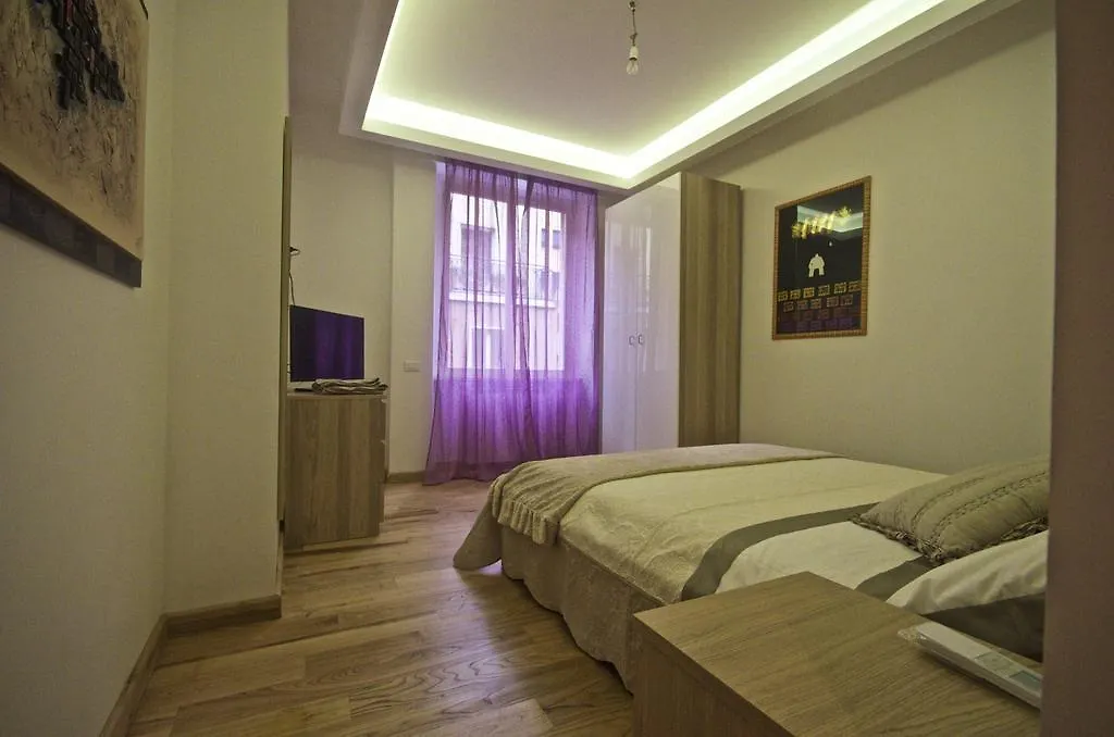 Piramide House-1